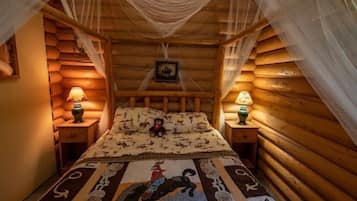 Chambre, salle de bains privée | Vue de la chambre