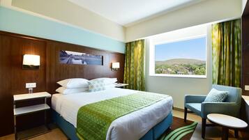 1 slaapkamer, een minibar, een kluis op de kamer, een bureau