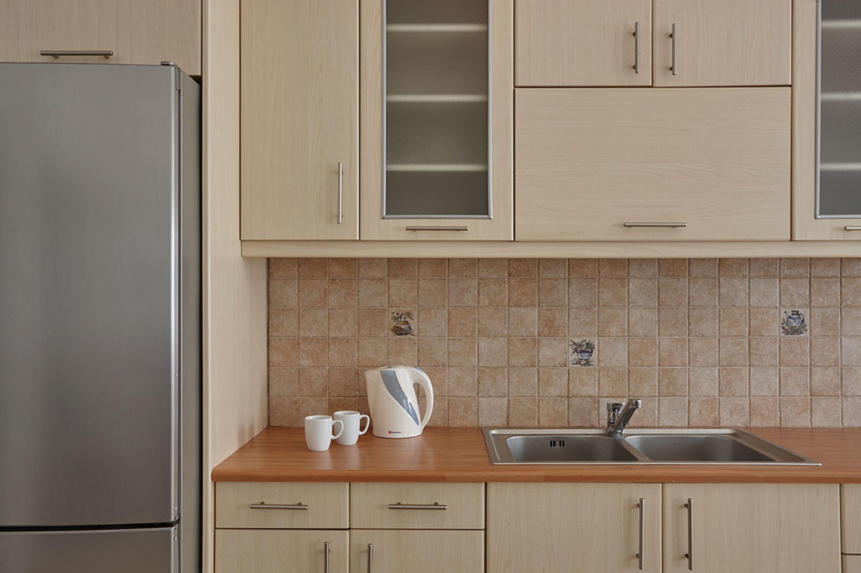 traditional house | premium bedding, iron/ironing board, free wifi