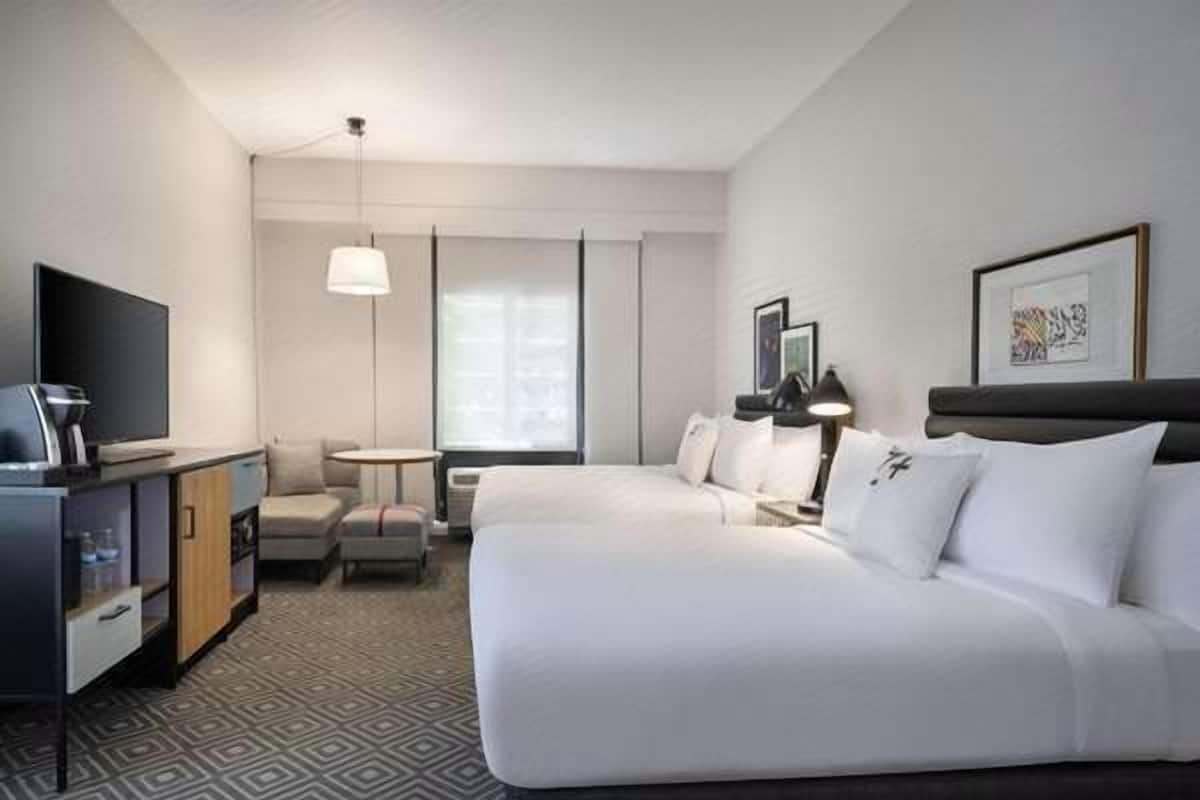 Premium bedding, pillowtop beds, in-room safe, desk