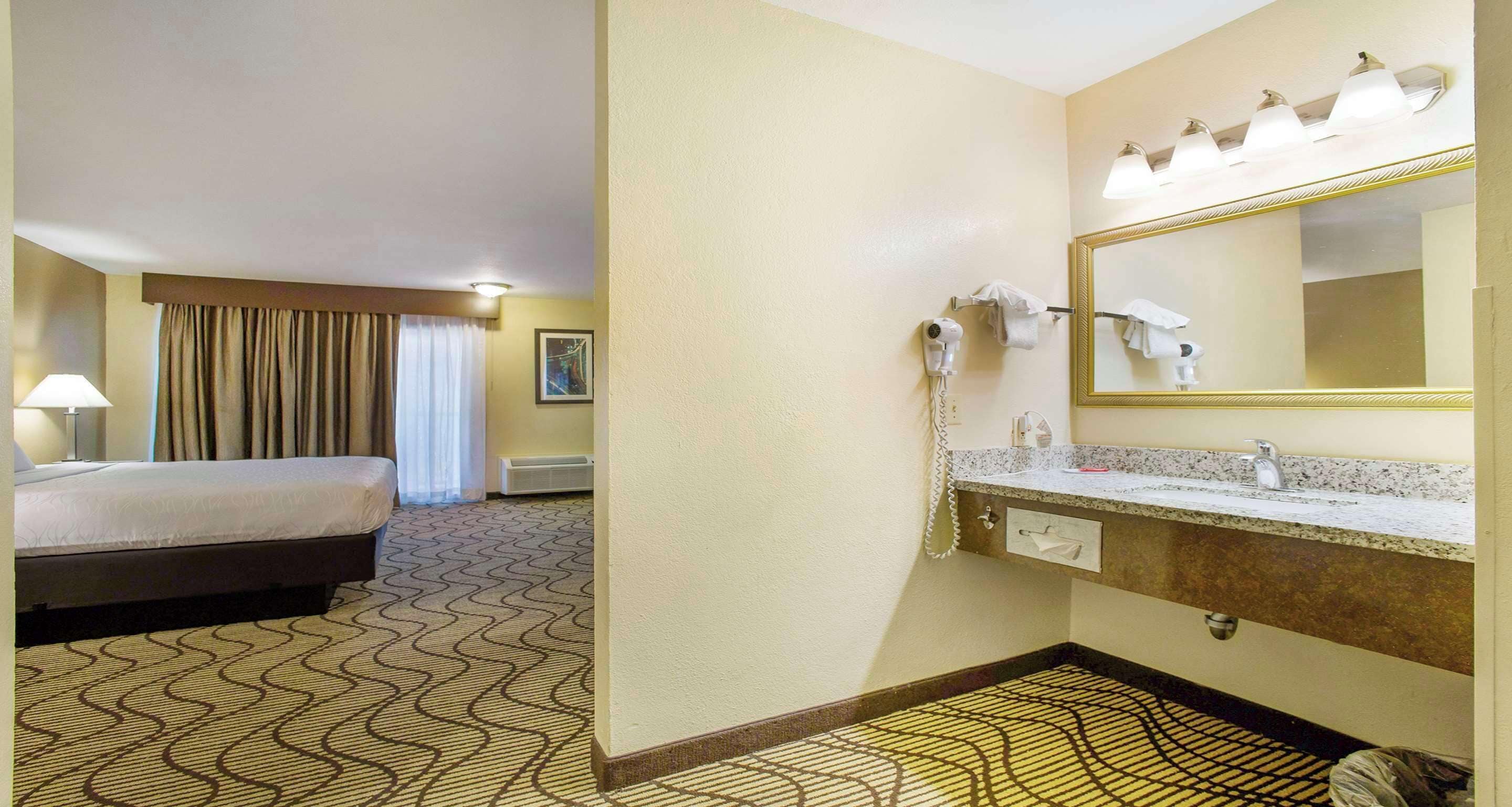 Photo - SureStay Plus Hotel by Best Western Sacramento North