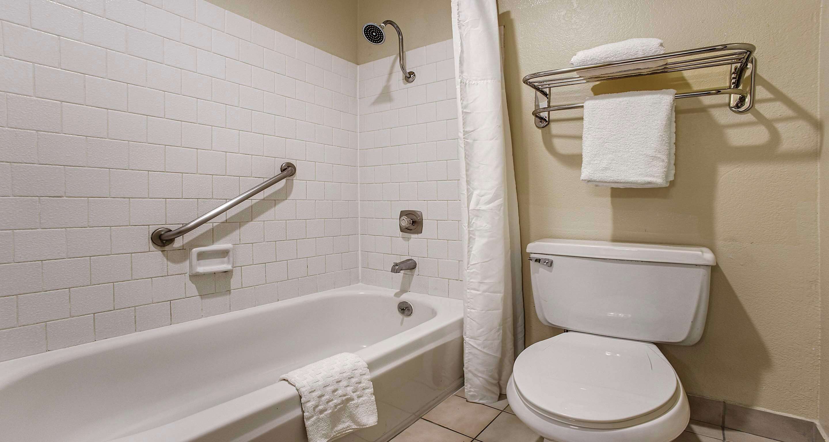 Photo - SureStay Plus Hotel by Best Western Sacramento North