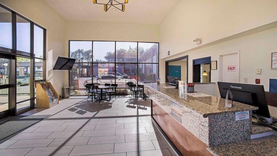 SureStay Plus Hotel by Best Western Sacramento North