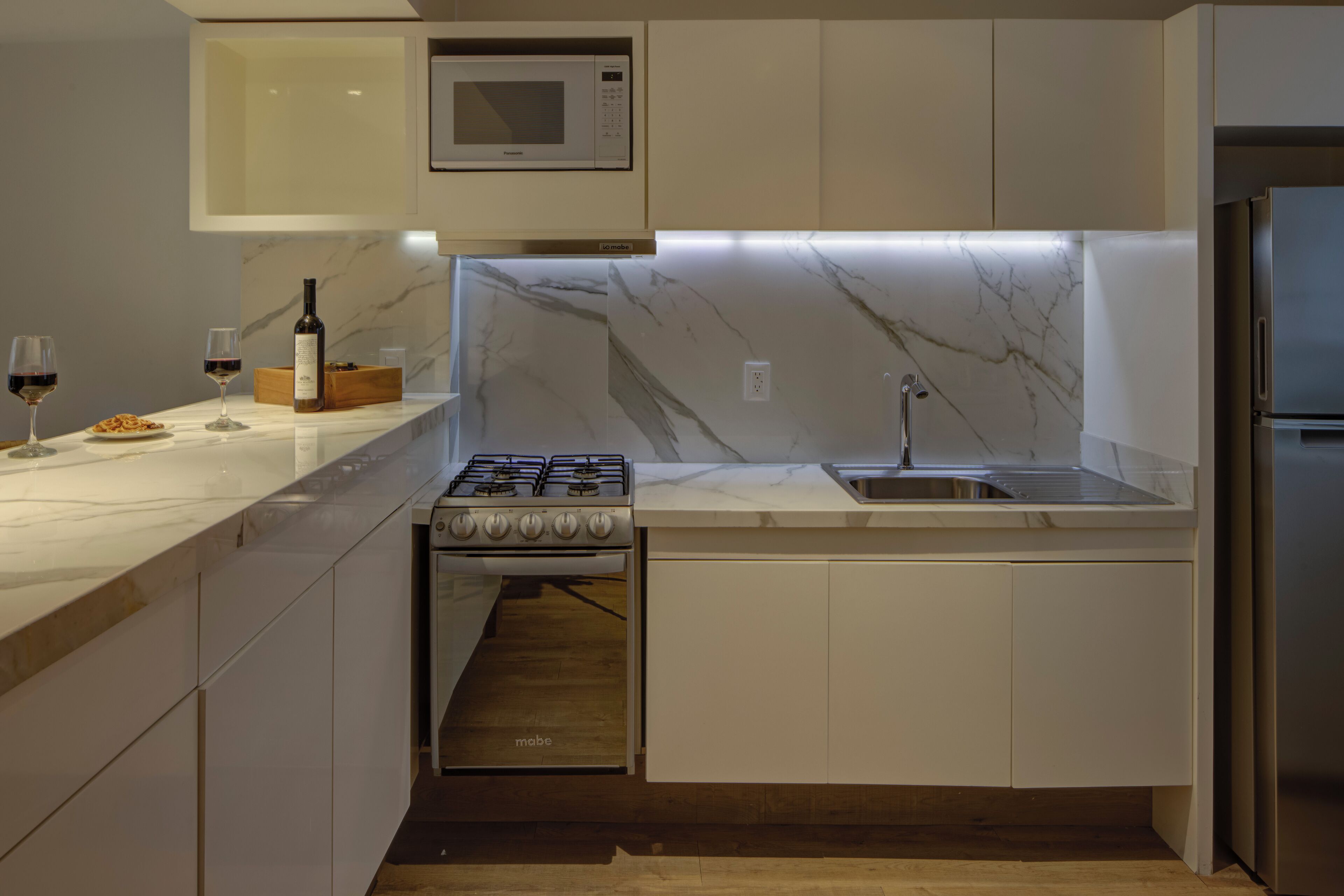 suite superior con balcon | private kitchen