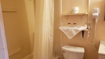 Combined shower/tub, deep soaking tub, free toiletries, hair dryer
