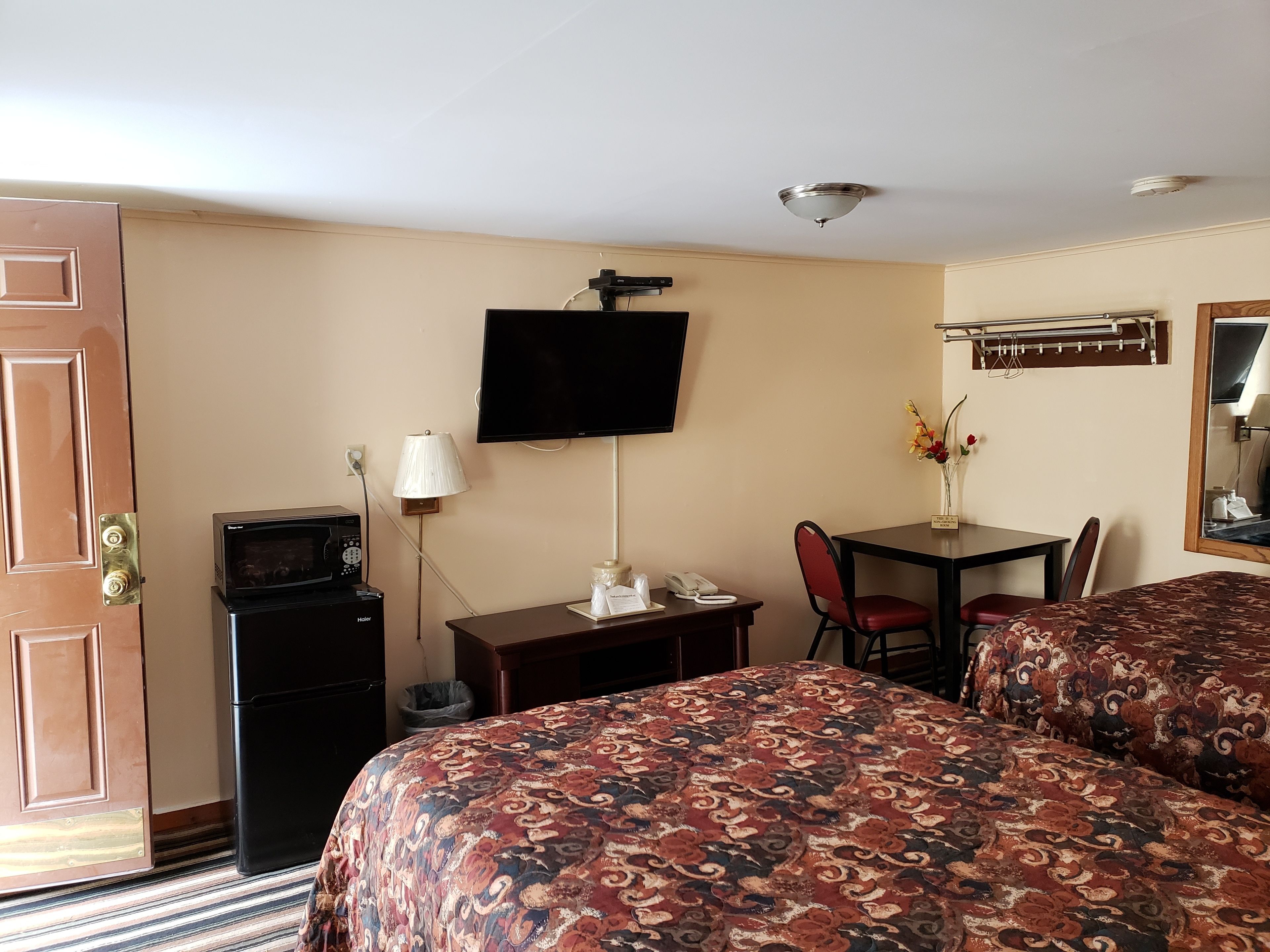 Room, 2 Double Beds | Free WiFi, bed sheets