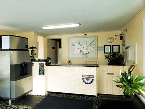 Lobby - Travel Inn (Rutland)