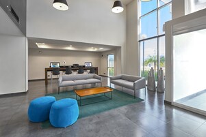 Sala de estar en el lobby