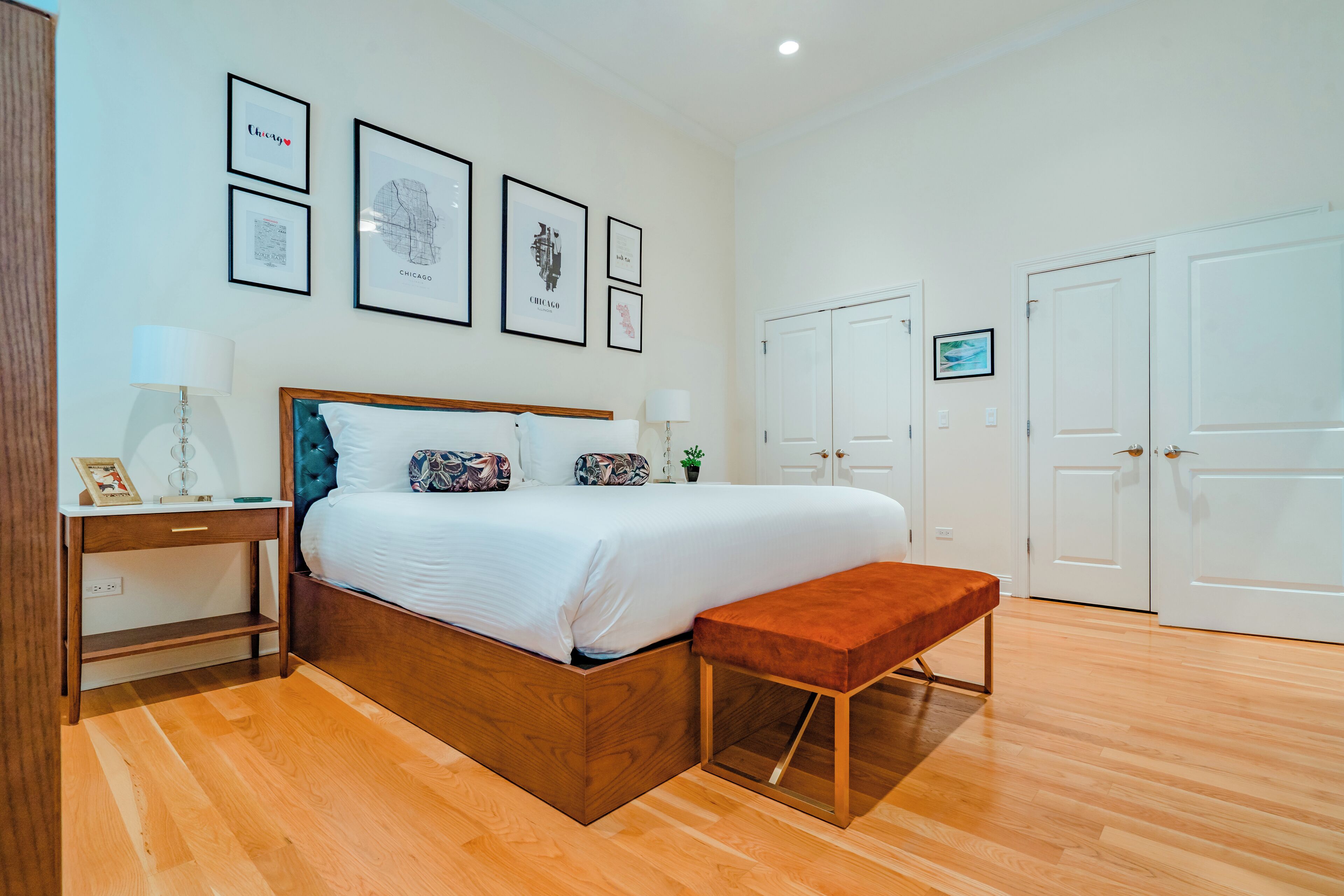 luxury suite, 3 bedrooms, kitchen | premium bedding, iron/ironing board, free cots/infant beds, free wifi