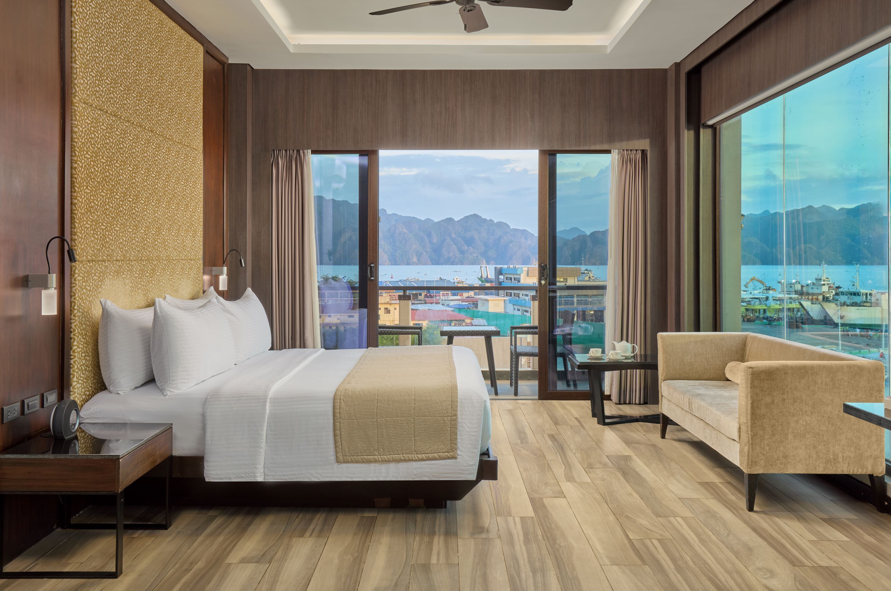 Panorama Suite | 房內夾萬、書桌、遮光窗簾/窗簾、免費 Wi-Fi