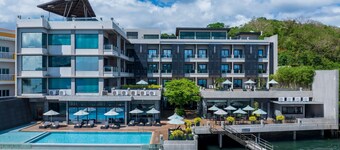Two Seasons Coron Bayside Hotel