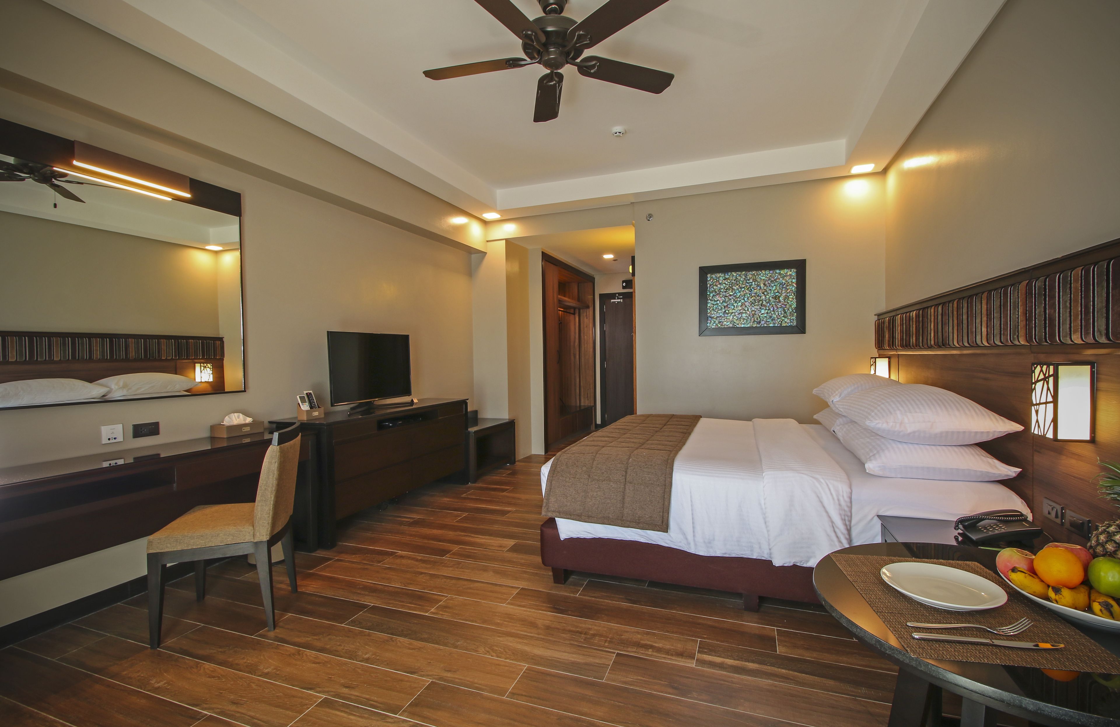 1 bedroom, in-room safe, desk, blackout curtains