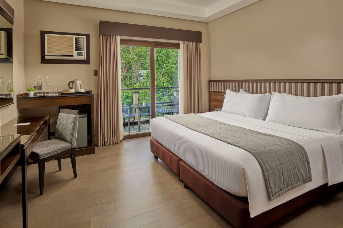 Camera Standard | Una cassaforte in camera, una scrivania, tende oscuranti, Wi-Fi gratuito