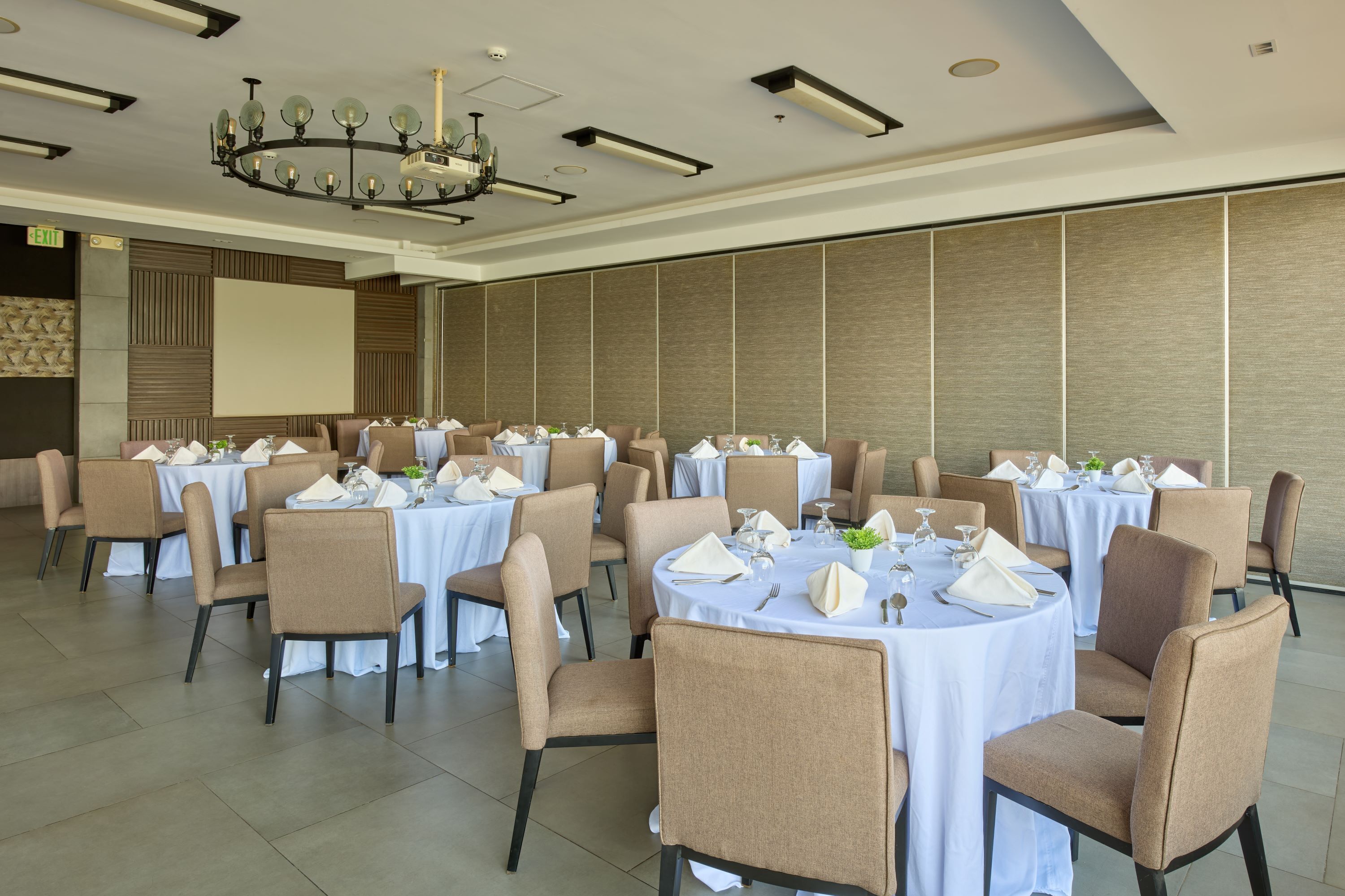 Banquet hall