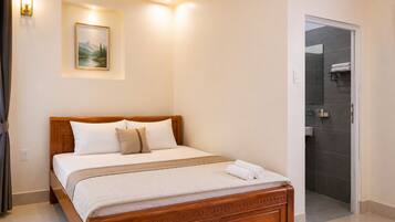 Standard Room (Air Conditioning) | Minibar, desk, free WiFi