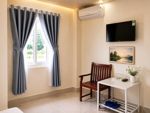 标准房 (Air Conditioning) | 迷你吧、办公桌、免费 WiFi