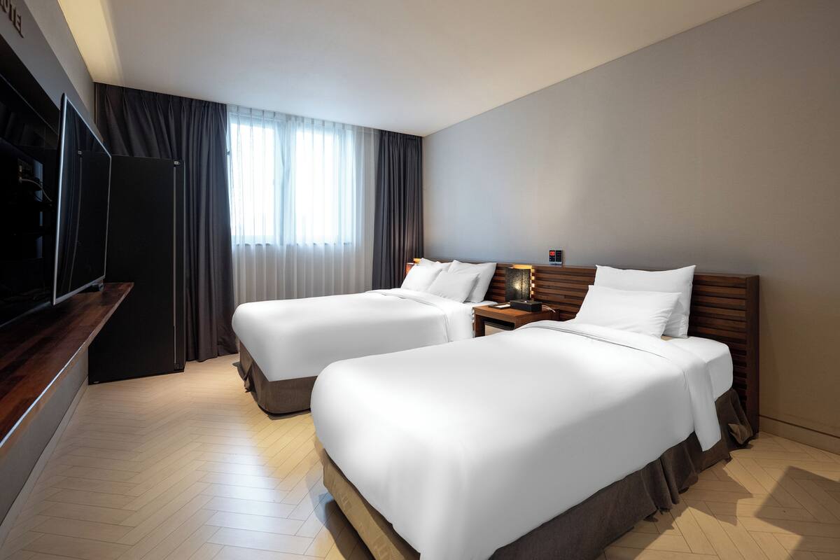 Family Twin Room | Premium bedding, free WiFi, bed sheets