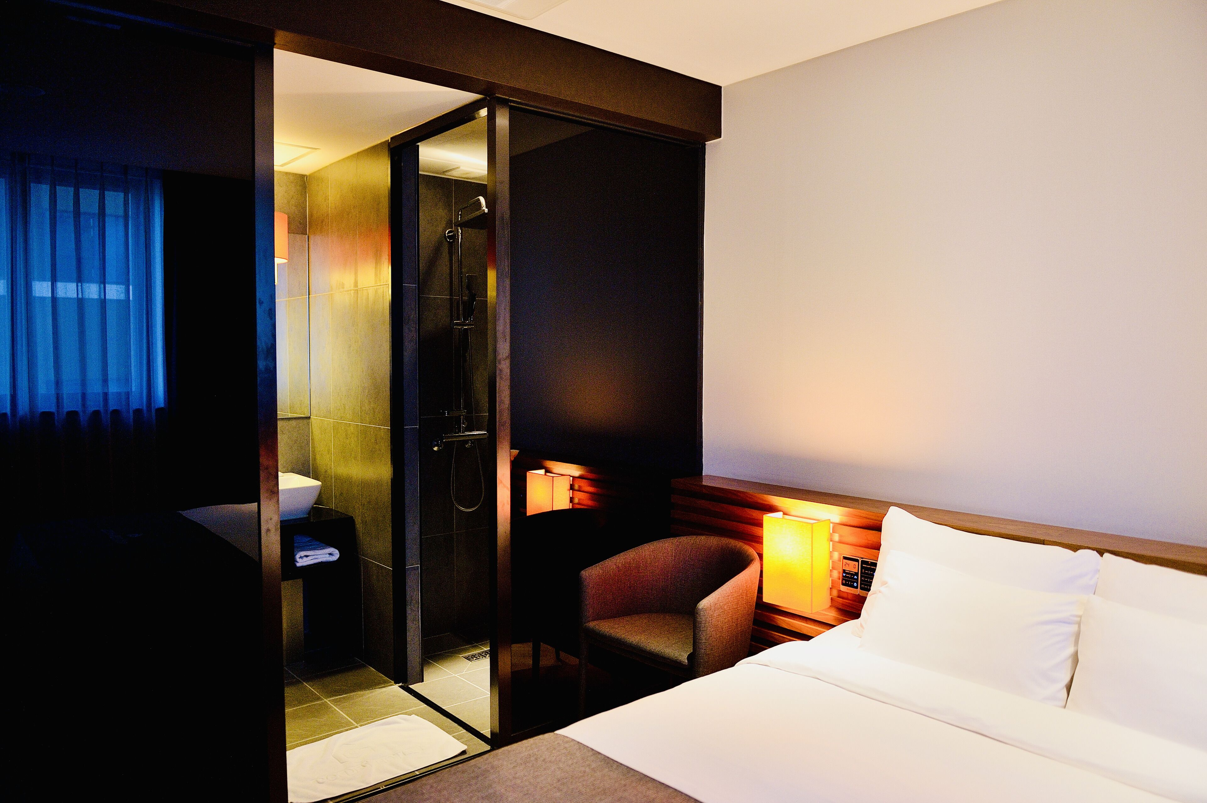 standard double room | down duvets, free wifi