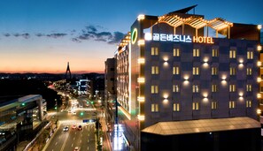 Exterior detail - Golden Business Hotel (Jinju)