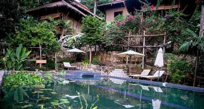 Le Bout du Monde Khmer Lodge