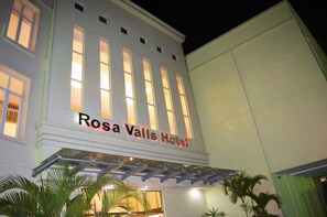 Exterior - Rosa Valls Hotel (Luanda)
