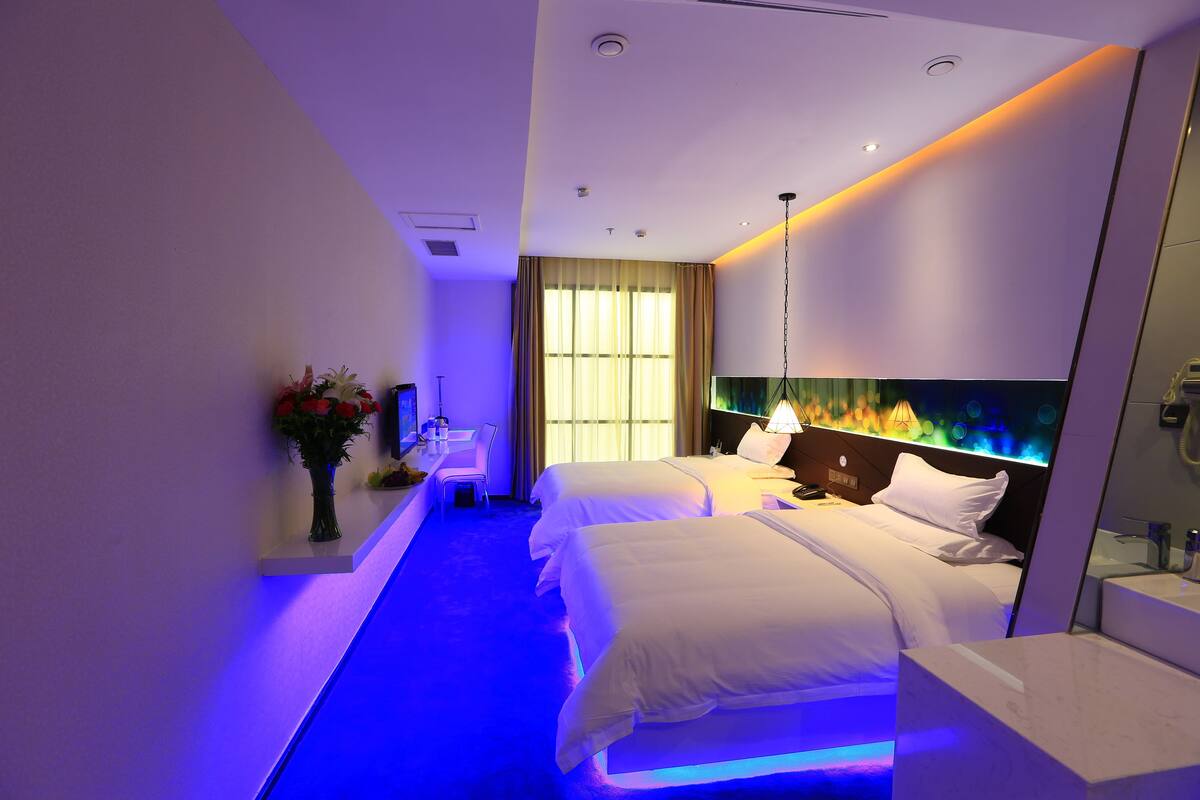 Superior Room, 2 Single Beds | Desk, blackout curtains, soundproofing, free WiFi