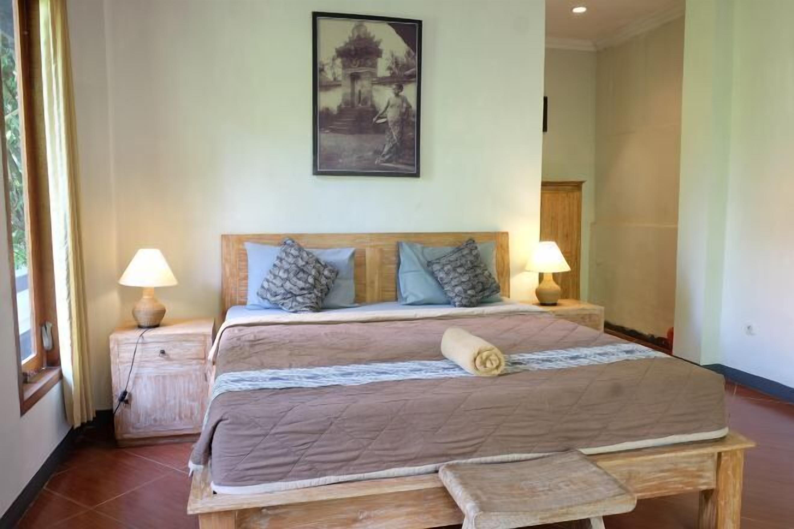 Bureau, Wi-Fi gratuit, draps fournis