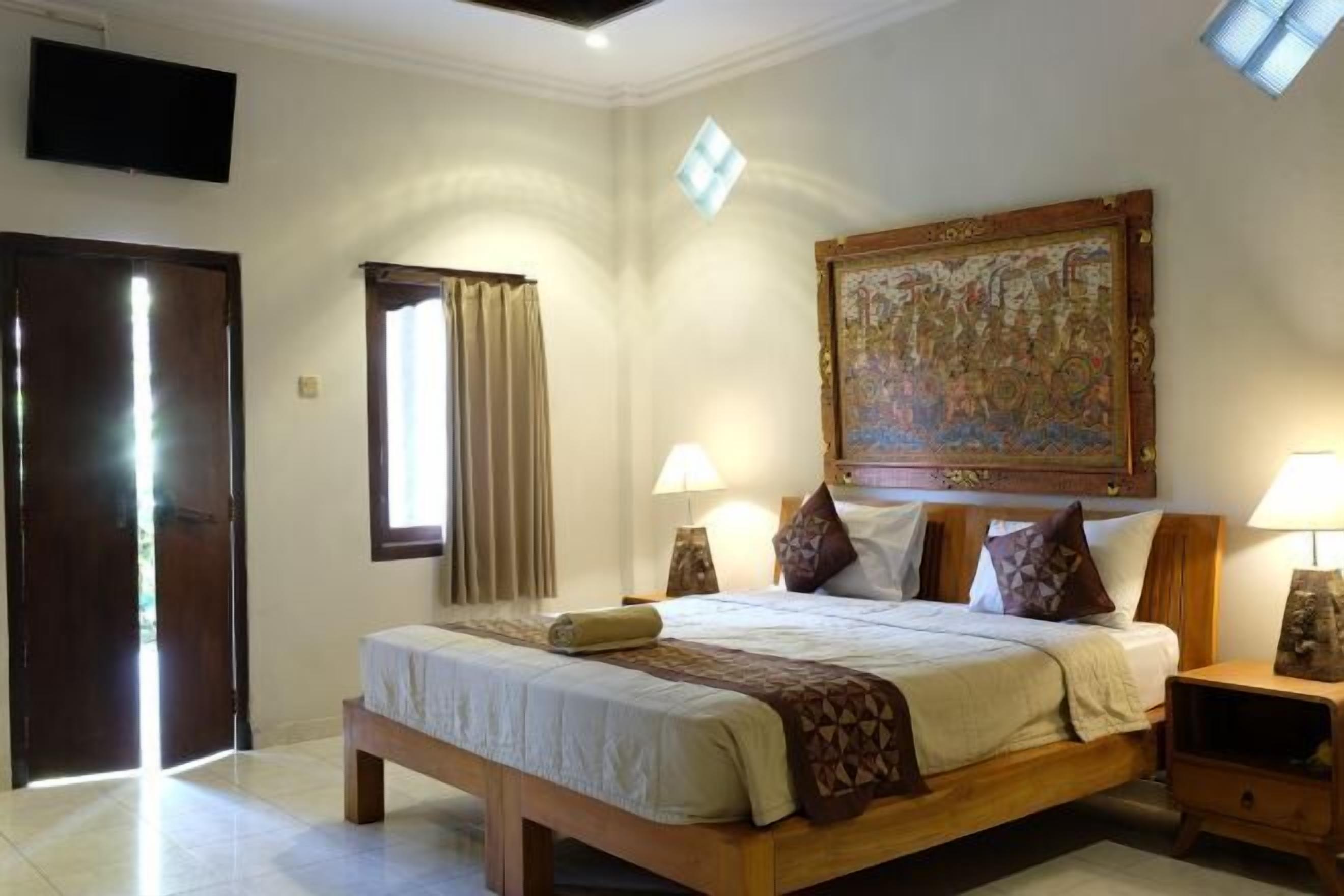 Bureau, Wi-Fi gratuit, draps fournis