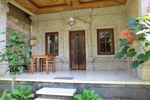 Chambre Supérieure | Terrasse/Patio