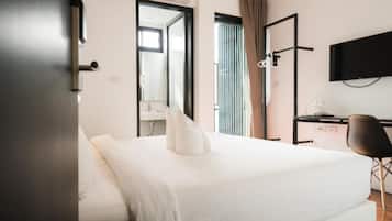 Double Room, Private Bathroom | Free WiFi, bed sheets