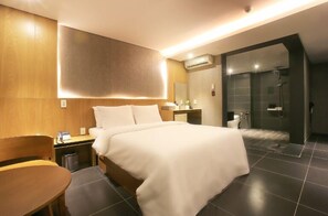 Superior Double Room | Premium bedding, desk, free WiFi - Bupyeong Zenith Hotel (Incheon)
