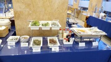 Petit déjeuner buffet compris tous les jours