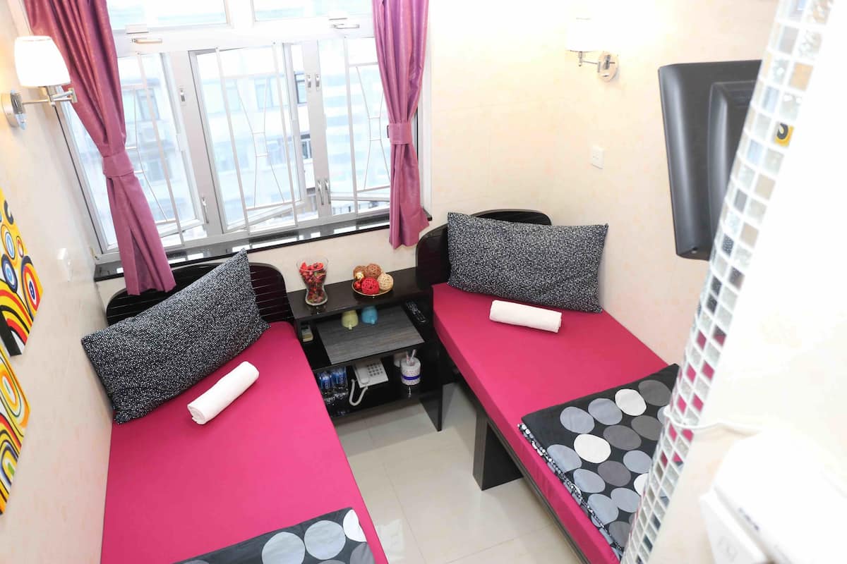 Premium bedding, in-room safe, desk, soundproofing