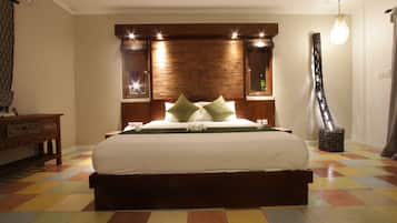 Deluxe Double Room | Free minibar items, in-room safe, desk, soundproofing