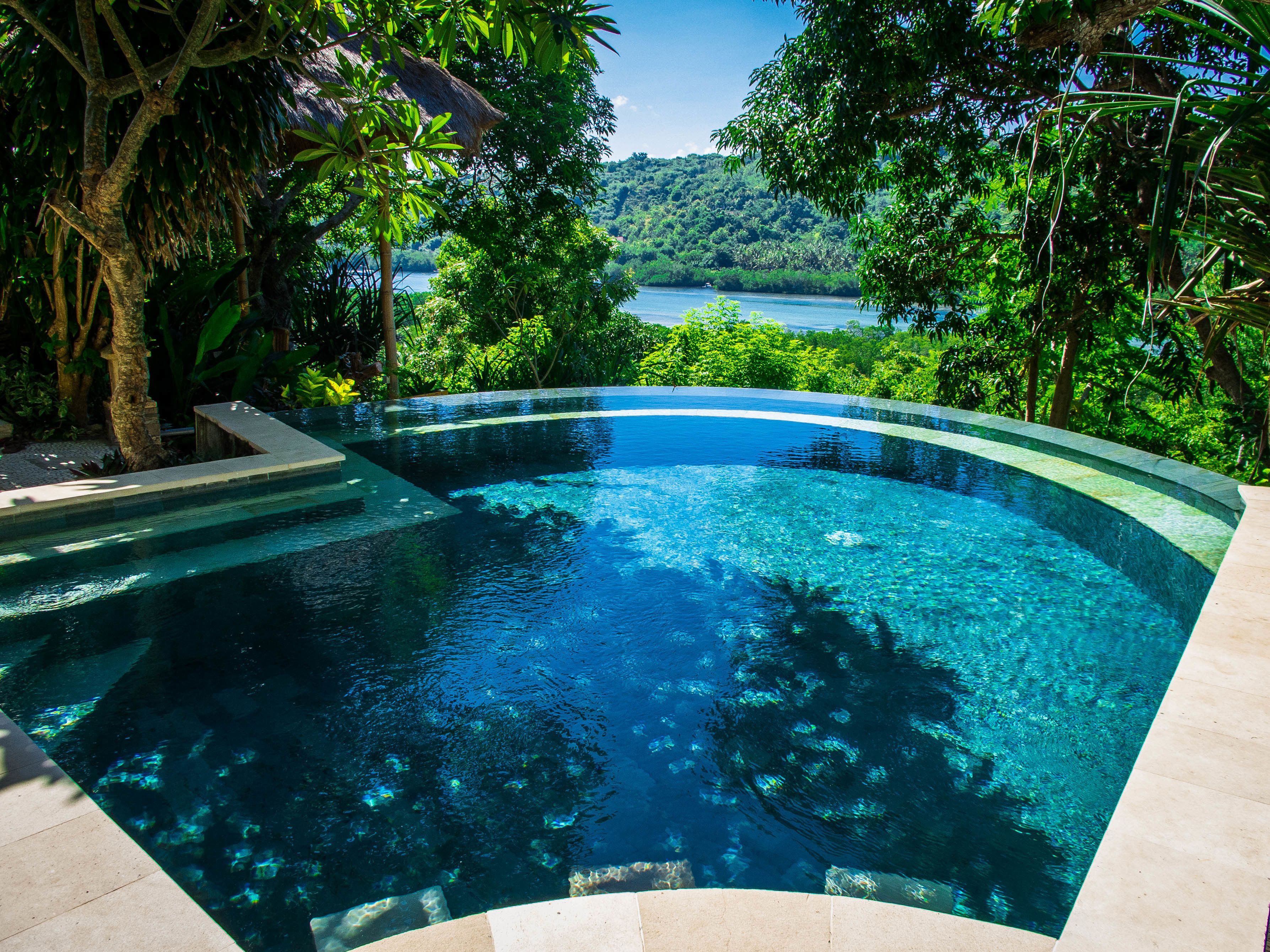 Outdoor pool, sun loungers