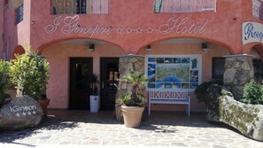 Entrada de la propiedad
