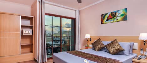 1 Schlafzimmer, hochwertige Bettwaren, Minibar, Zimmersafe