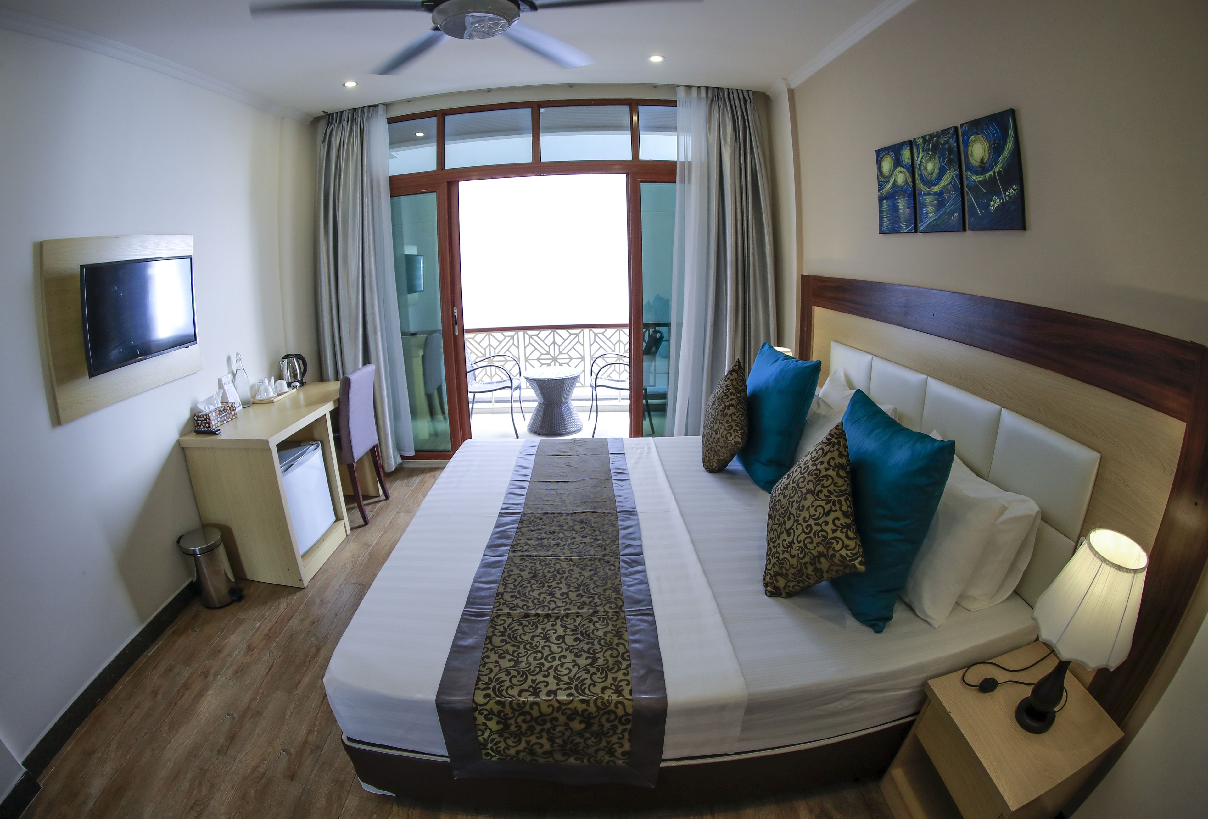 Photo - Triton Beach Hotel & Spa