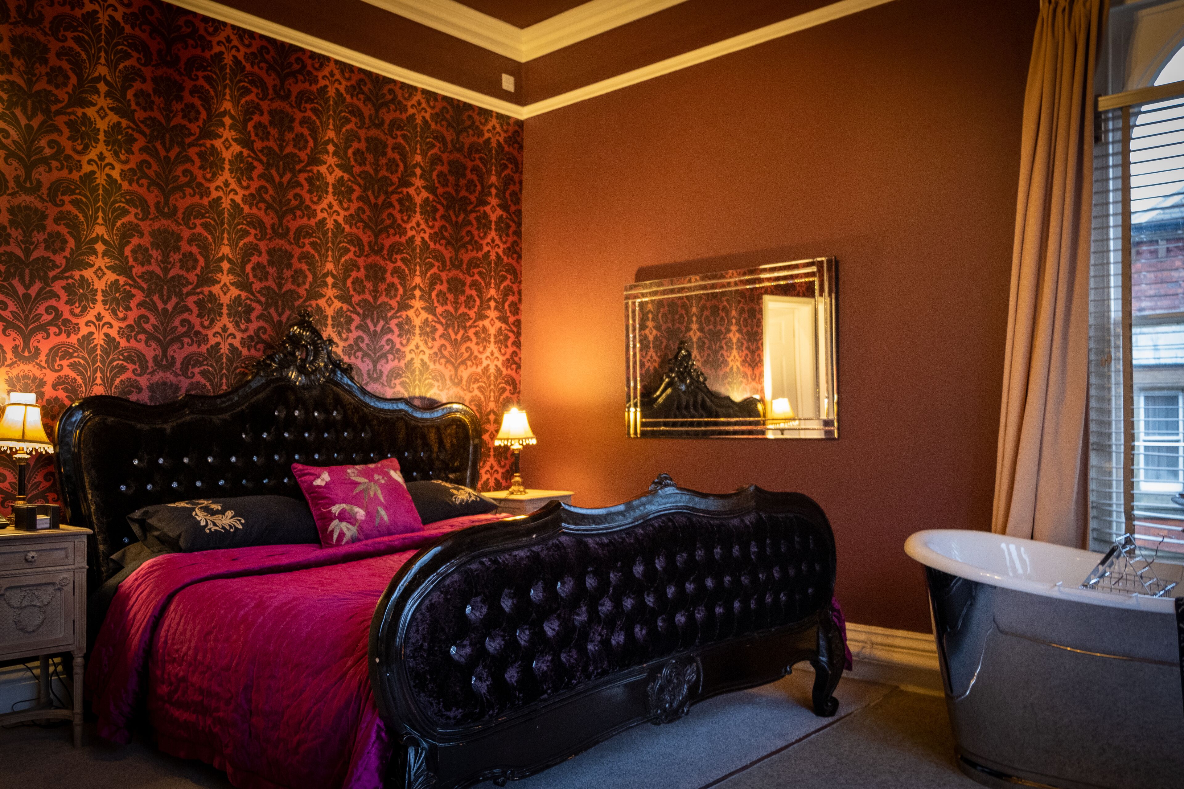 deluxe room, 1 king bed | desk, iron/ironing board, free wifi, bed sheets