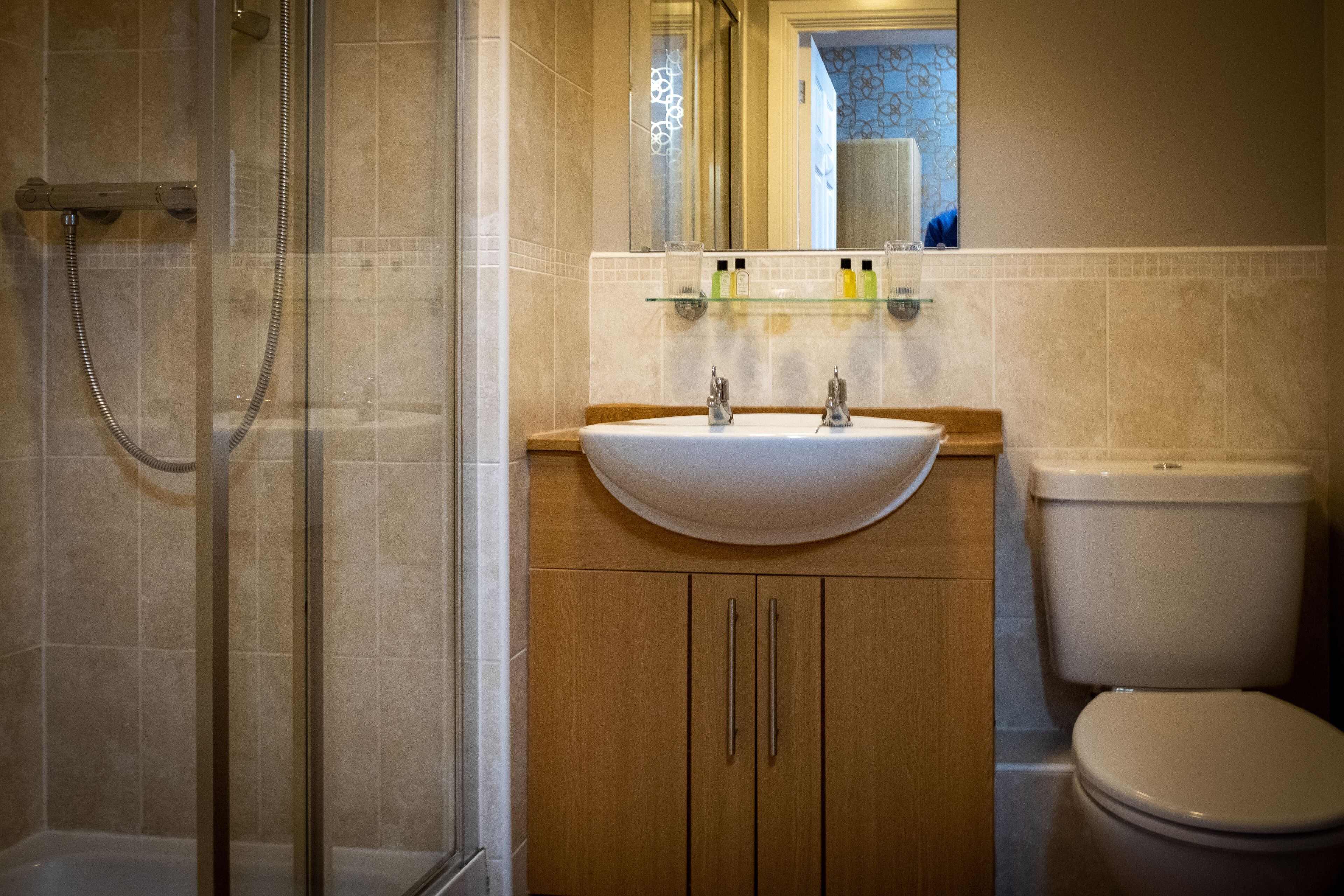 classic double room | bathroom | free toiletries, hair dryer, towels