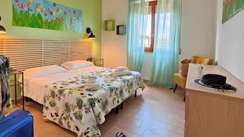 Panoramic Apartment, 2 Bedrooms, Balcony, Sea View | Individually decorated, desk, cribs/infant beds, free WiFi