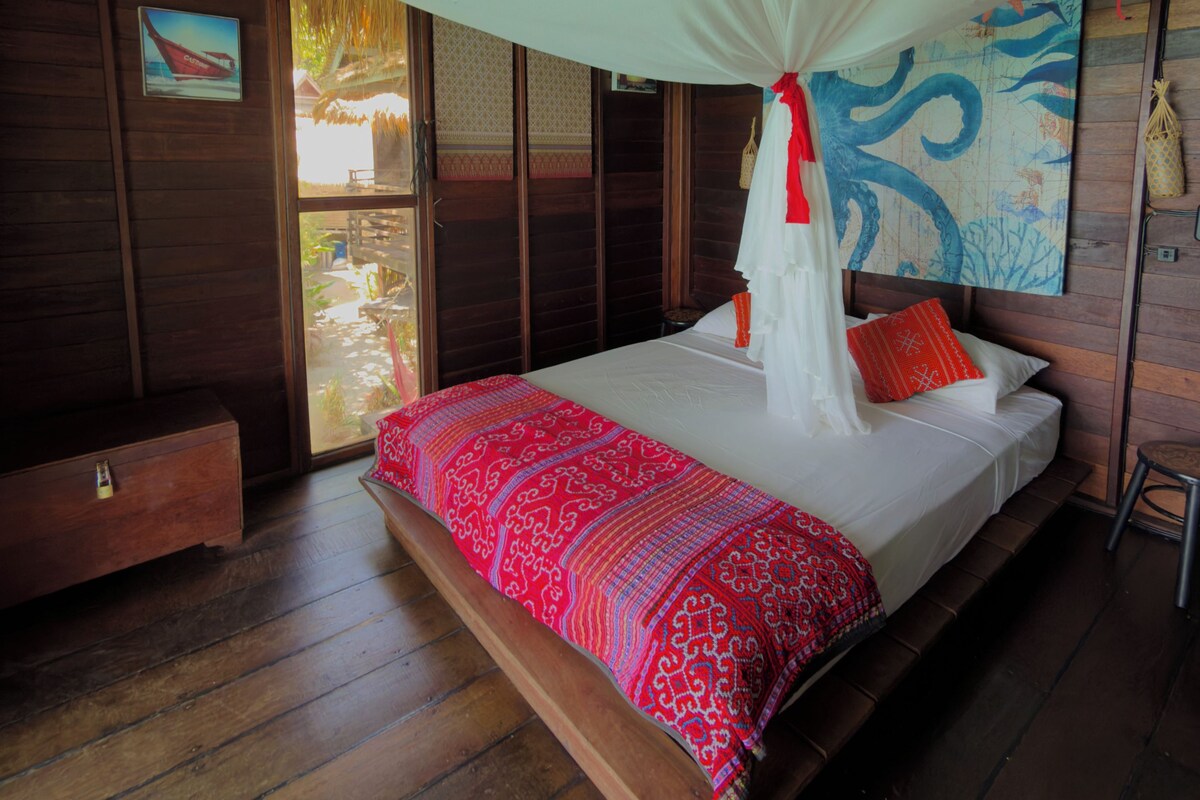Partial Sea View Bungalow (Second Row) | View from room