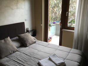 Double Room, Balcony