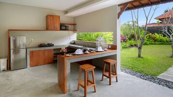 1 Bedroom Pool Villa | In-room dining