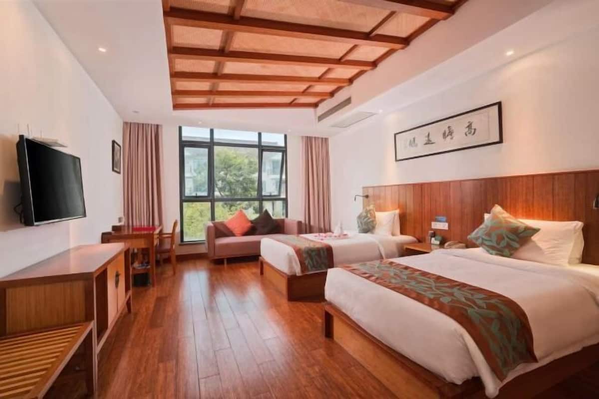 In-room safe, desk, blackout curtains, free WiFi