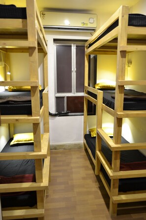 Dortoir Partagé Deluxe, 1 chambre | Coffres-forts dans les chambres, chambres insonorisées, Wi-Fi gratuit