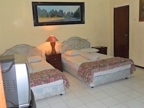 华丽客房 | 办公桌、免费 WiFi