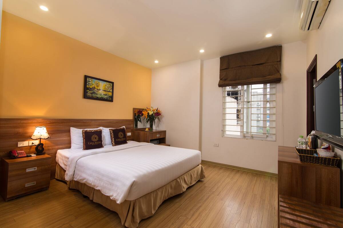 Habitación superior con 1 cama doble o 2 individuales, 1 habitación, vistas a la ciudad | Vistas desde la habitación
