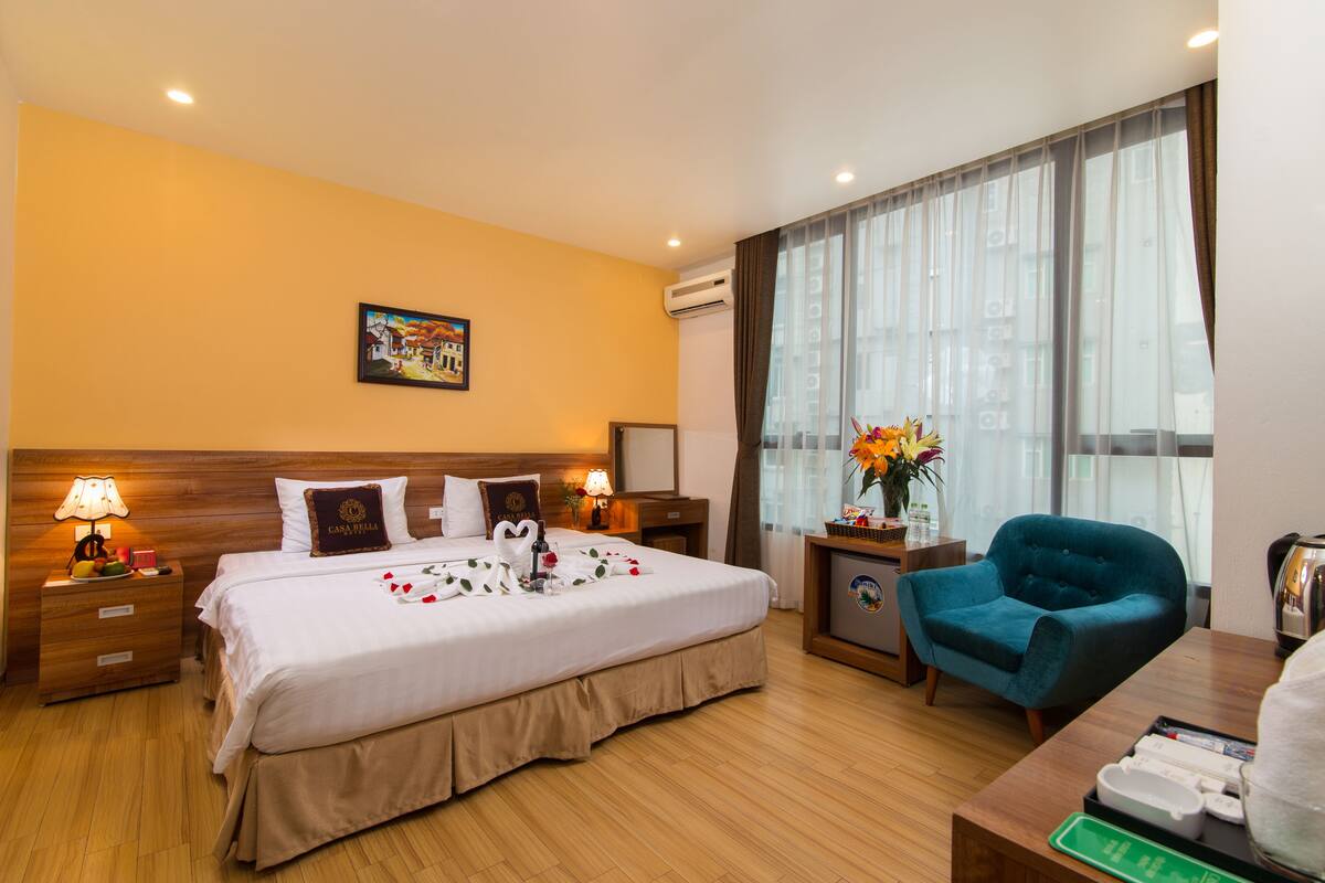 1 bedroom, premium bedding, minibar, in-room safe