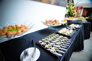 Free daily local cuisine breakfast